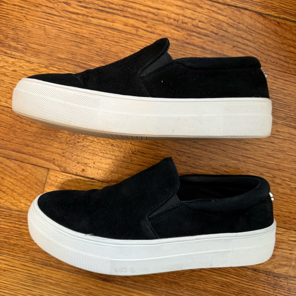 Steve Madden Black Slip-On Sneakers